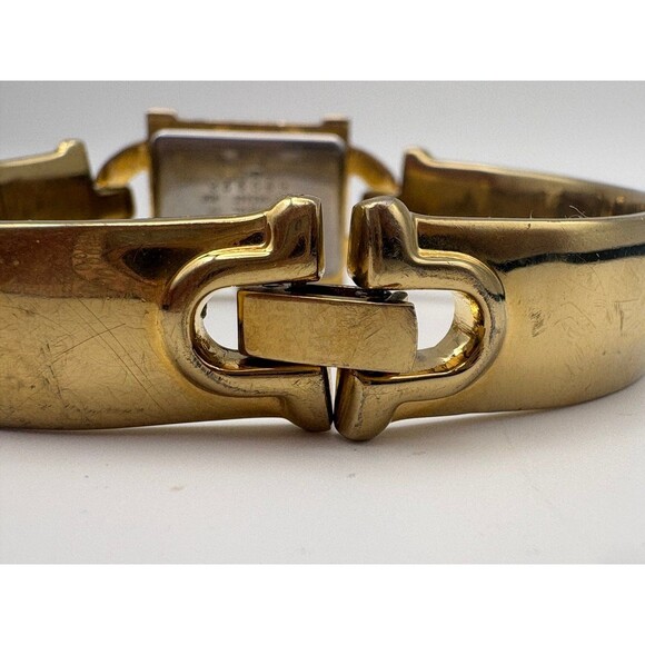 Vintage Citizen Quartz Gold-Tone Bangle Watch | Black Dial | New Battery - Picture 5 of 5